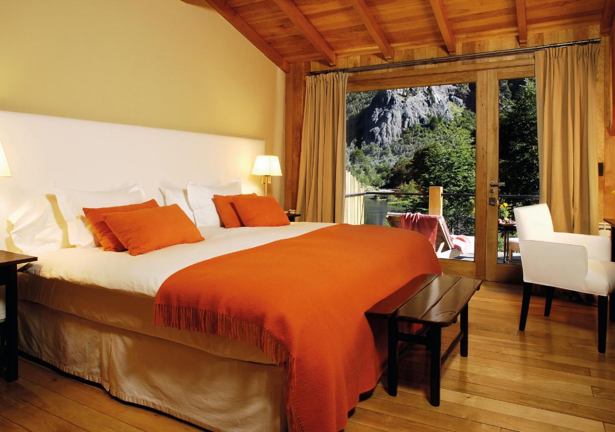 Rio Hermoso Hotel De Montana San Martin de los Andes Room photo