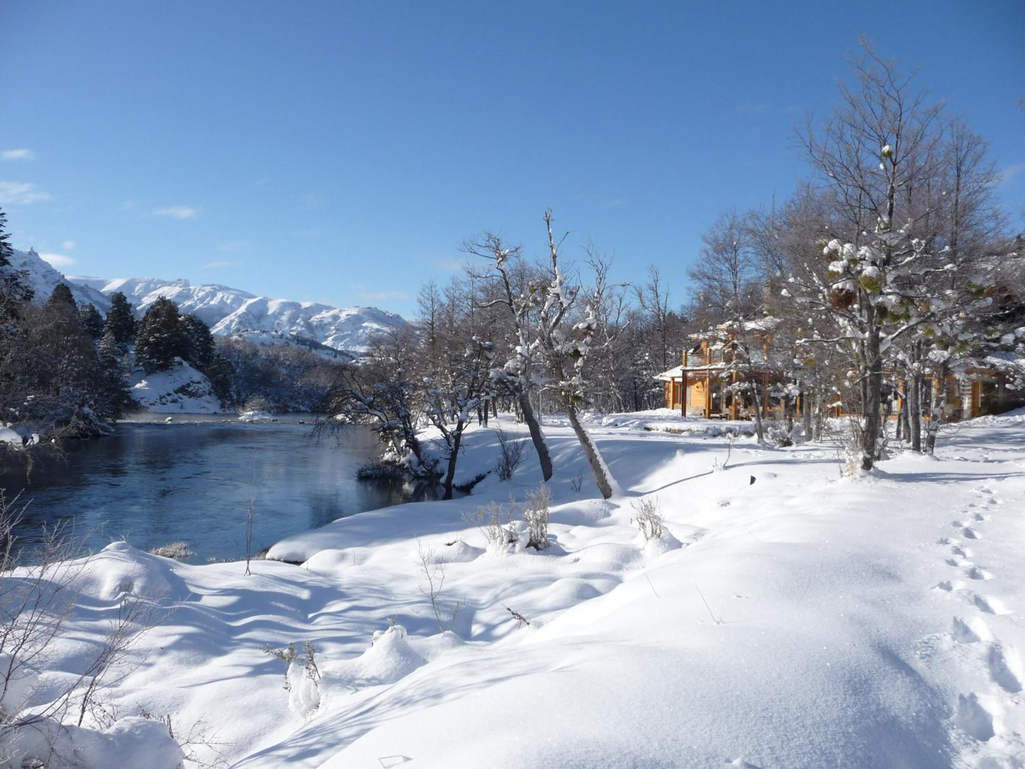 Rio Hermoso Hotel De Montana San Martin de los Andes Exterior photo